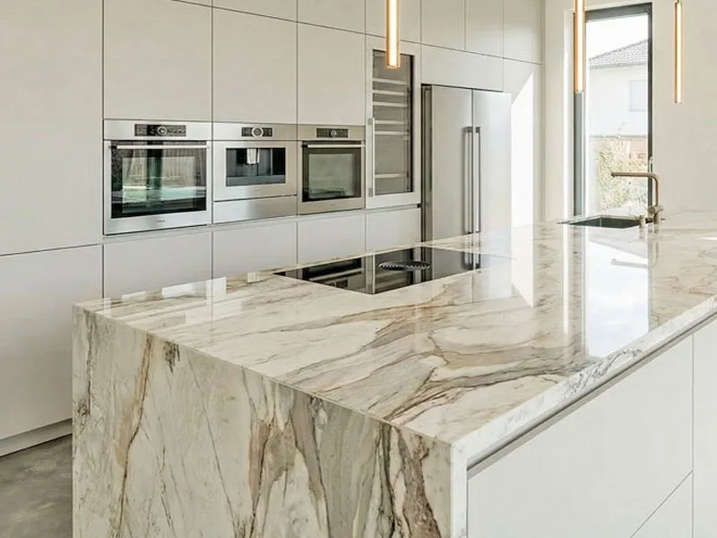 Calacatta Gold - Exklusive Arbeitsplatte